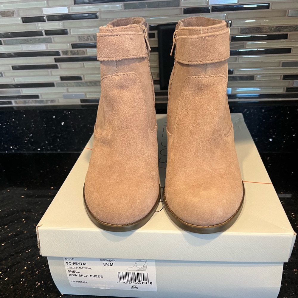 NIB Sole Society Peytal Wedge Booties